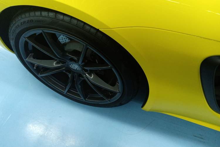 Used Porsche 718 2019 Boxster T 2.0T Right Rear Wheel Hub