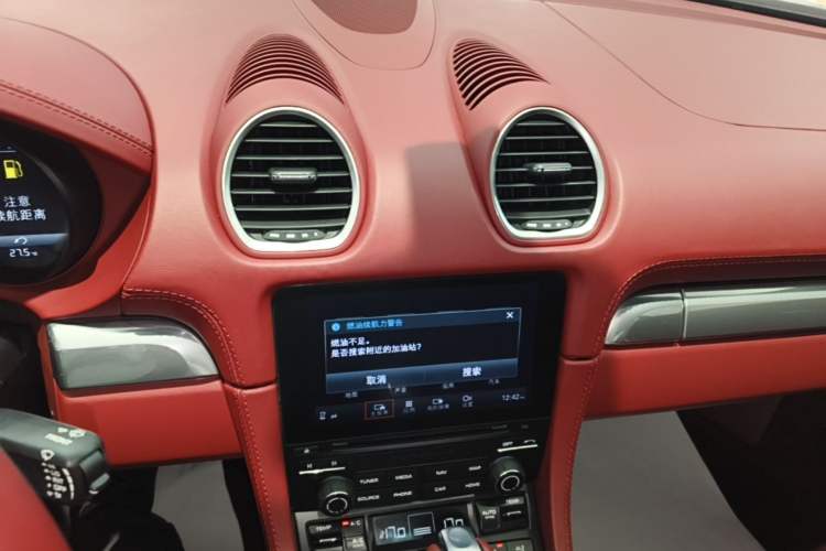 Used Porsche 718 2020 Cayman 2.0T Audio And AC Panel