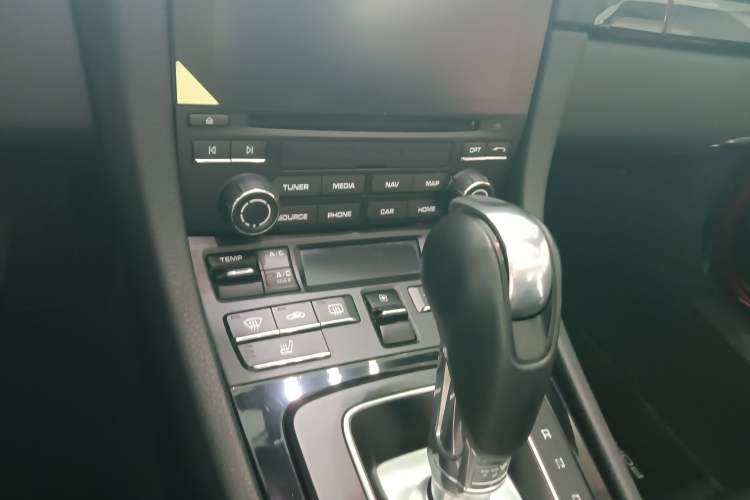 Used Porsche 718 2020 Boxster 2.0T Audio And AC Panel