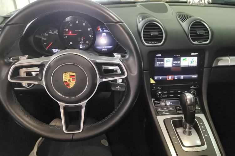Used Porsche 718 2020 Boxster 2.0T Center Console
