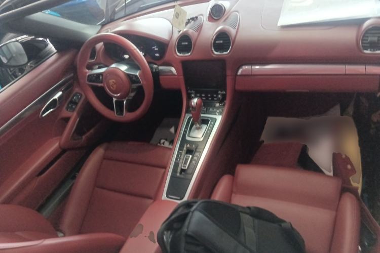 Used Porsche 718 2020 Boxster 2.0T Center Console