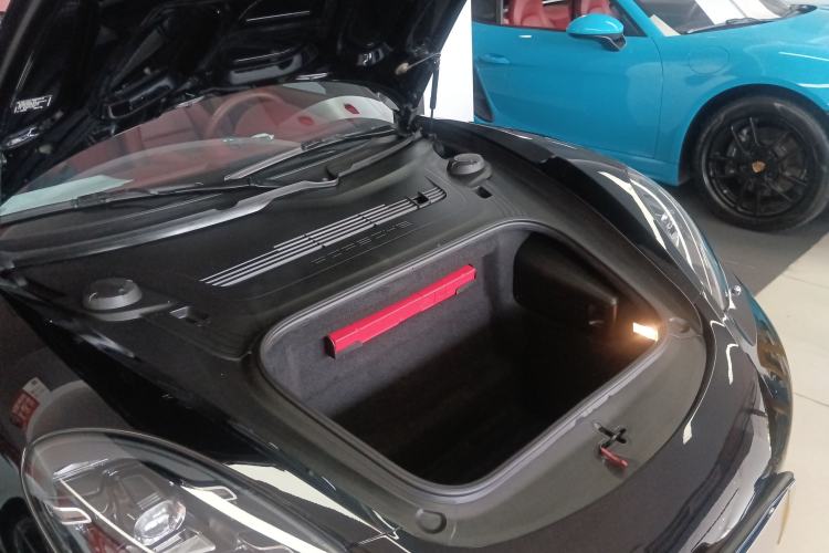 Used Porsche 718 2020 Boxster 2.0T Engine Bay