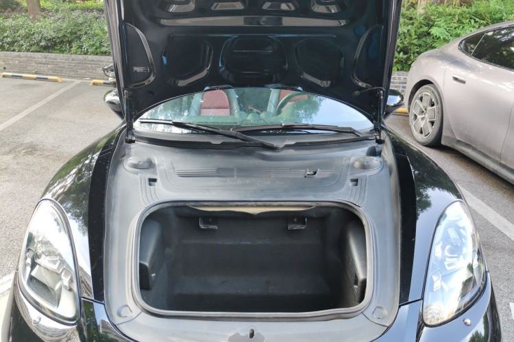Used Porsche 718 2020 Boxster 2.0T Engine Bay