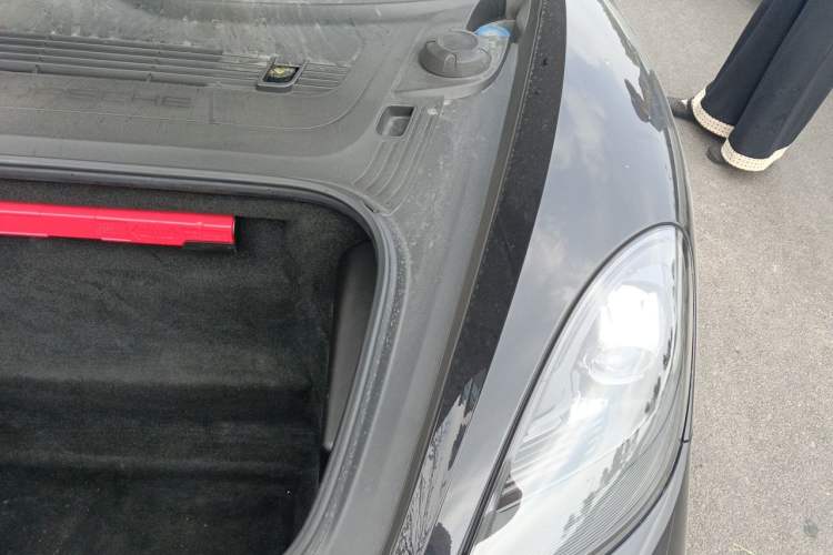 Used Porsche 718 2020 Cayman 2.0T Engine Bay Left