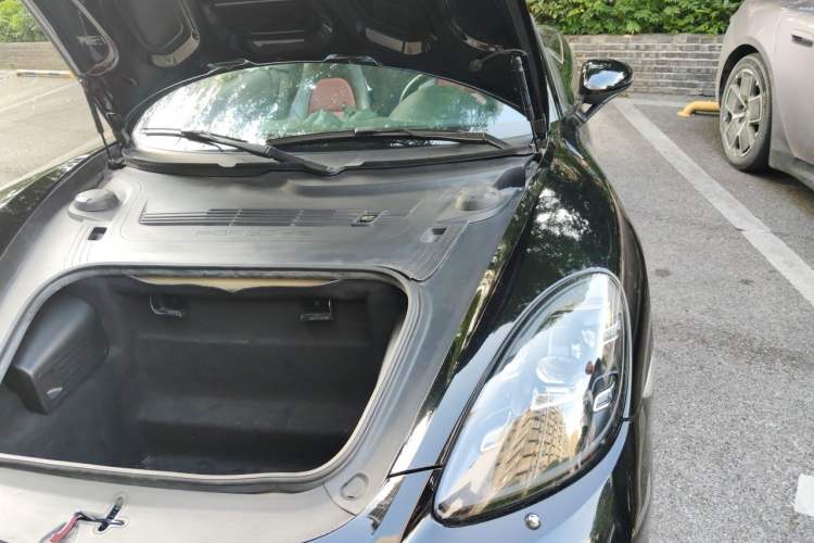 Used Porsche 718 2020 Boxster 2.0T Engine Bay Left