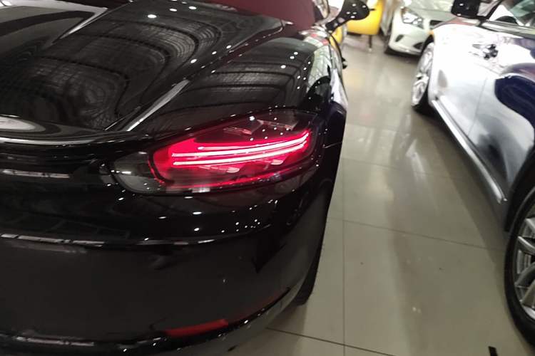 Used Porsche 718 2020 Boxster 2.0T Exterior 3