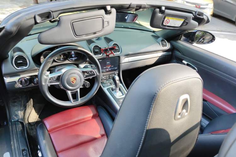 Used Porsche 718 2020 Boxster 2.0T Headliner