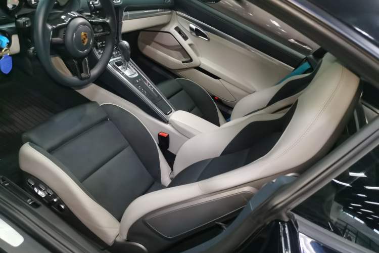 Used Porsche 718 2020 Cayman 2.0T Left Front Seat