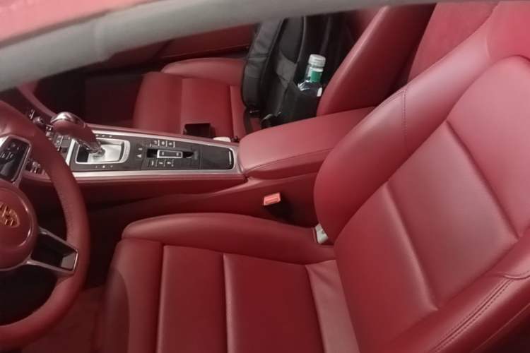Used Porsche 718 2020 Boxster 2.0T Left Rear Seat