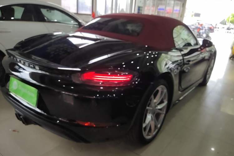Used Porsche 718 2020 Boxster 2.0T Rear Right 45 Deg