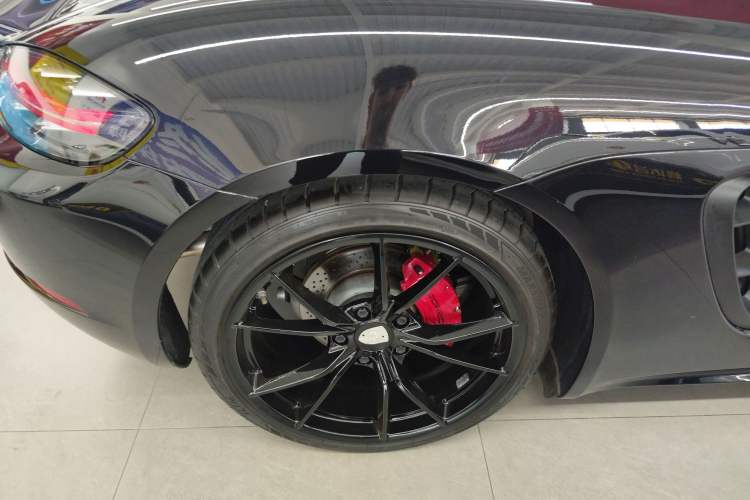 Used Porsche 718 2020 Boxster 2.0T Right Rear Wheel Hub