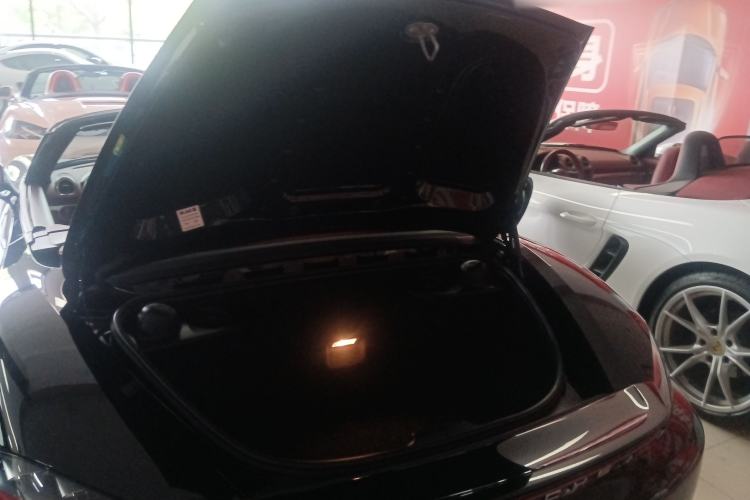 Used Porsche 718 2020 Boxster 2.0T Trunk