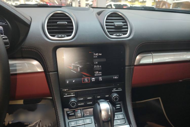 Used Porsche 718 2020 Boxster 2.0T Audio And AC Panel
