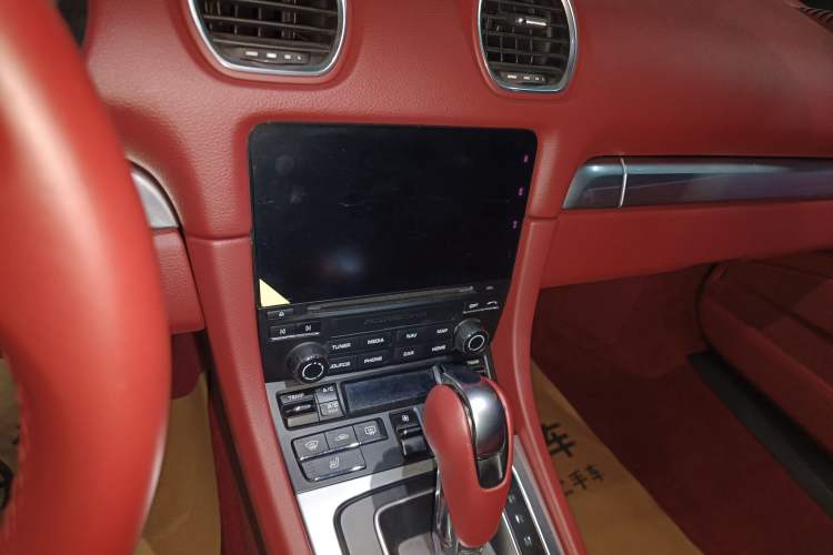 Used Porsche 718 2020 Boxster 2.0T Audio And AC Panel