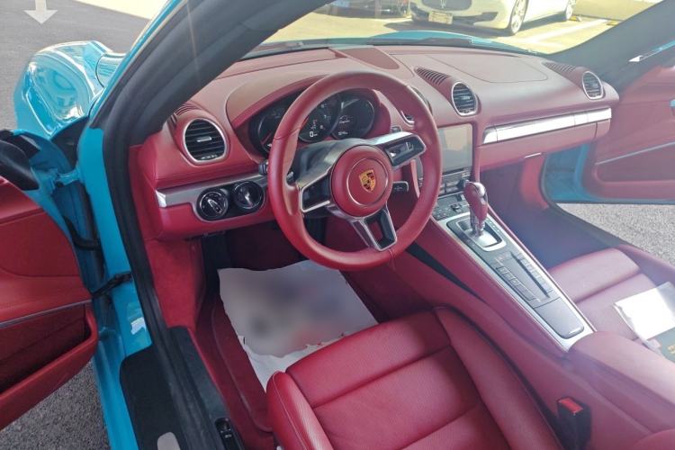 Used Porsche 718 2020 Cayman 2.0T Center Console