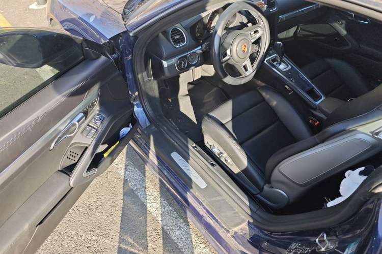 Used Porsche 718 2020 Cayman 2.0T Driver Seat