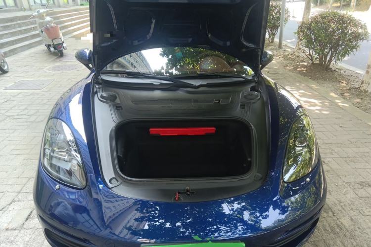 Used Porsche 718 2020 Boxster 2.0T Engine Bay