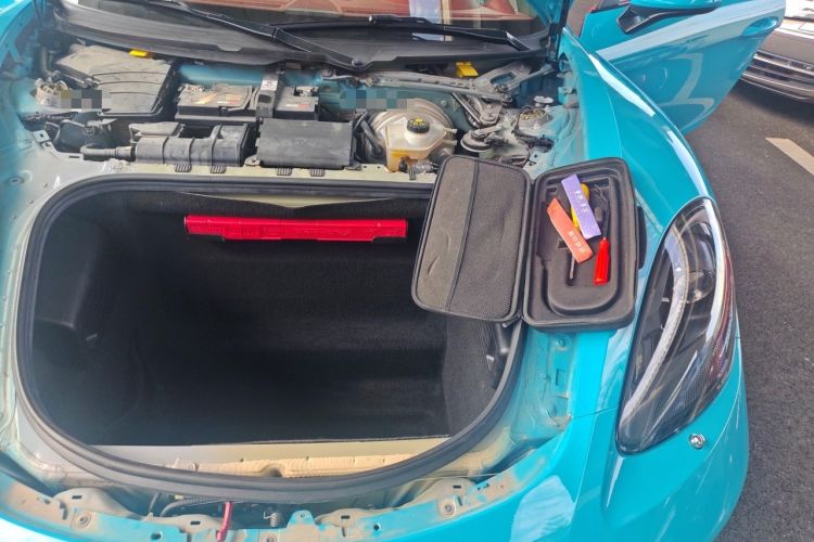 Used Porsche 718 2020 Cayman 2.0T Engine Bay Left