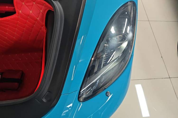 Used Porsche 718 2020 Cayman 2.0T Engine Bay Left