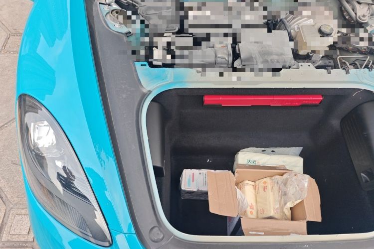 Used Porsche 718 2020 Cayman 2.0T Engine Bay Right