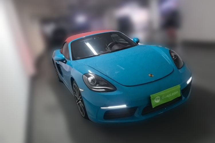 Used Porsche 718 2020 Boxster 2.0T Front Right 45 Deg
