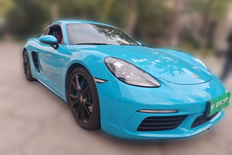Used Porsche 718 2020 Cayman 2.0T Front Right 45 Deg