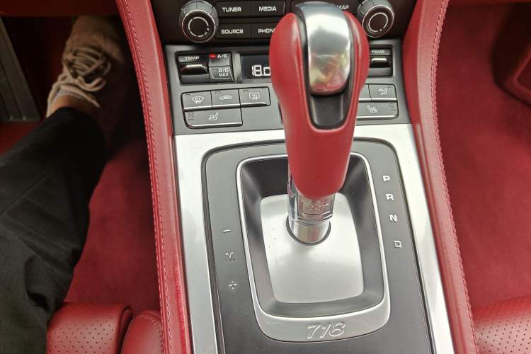 Used Porsche 718 2020 Cayman 2.0T Gear Lever