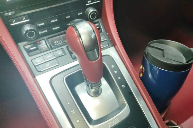 Used Porsche 718 2020 Boxster 2.0T Gear Lever