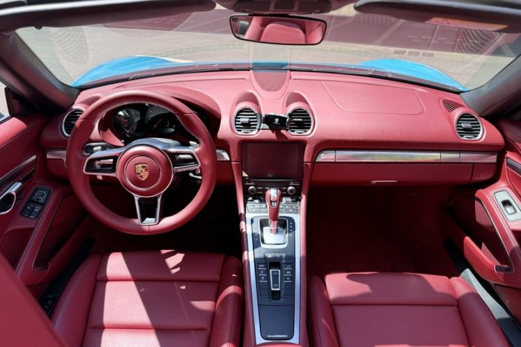 Used Porsche 718 2020 Boxster 2.0T Interior 1