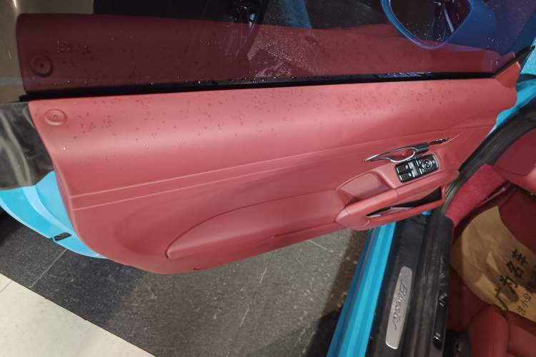 Used Porsche 718 2020 Boxster 2.0T Interior 4