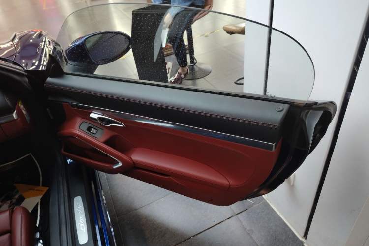Used Porsche 718 2020 Boxster 2.0T Interior 5