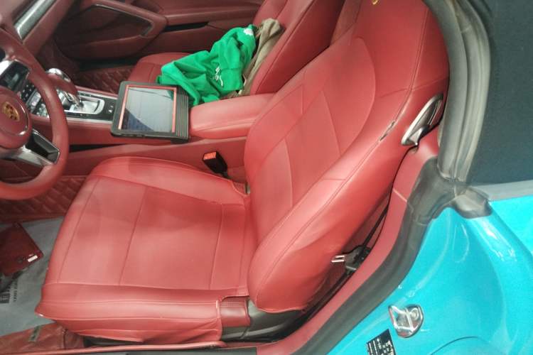 Used Porsche 718 2020 Boxster 2.0T Left Front Seat