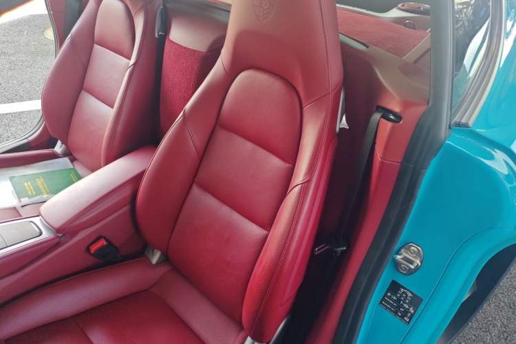 Used Porsche 718 2020 Cayman 2.0T Left Rear Seat