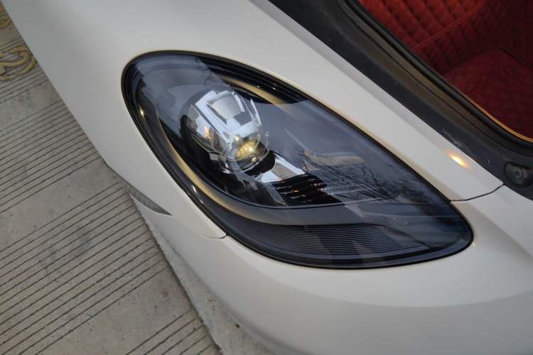 Used Porsche 718 2020 Boxster 2.0T Right Front Headlight