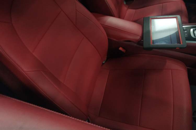 Used Porsche 718 2020 Boxster 2.0T Right Front Seat