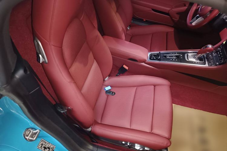 Used Porsche 718 2020 Boxster 2.0T Right Front Seat