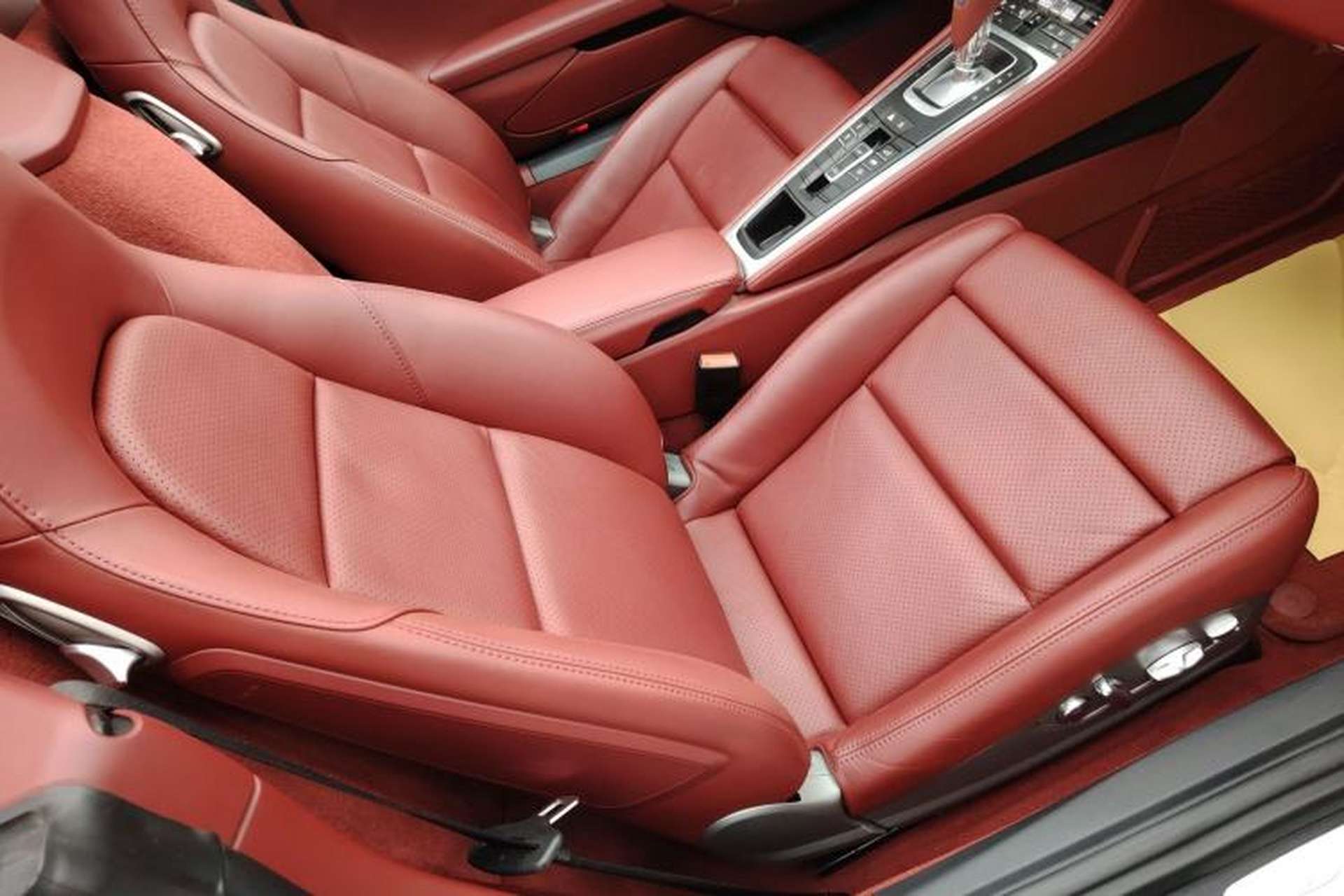 Used Porsche 718 2020 Boxster 2.0T Right Front Seat