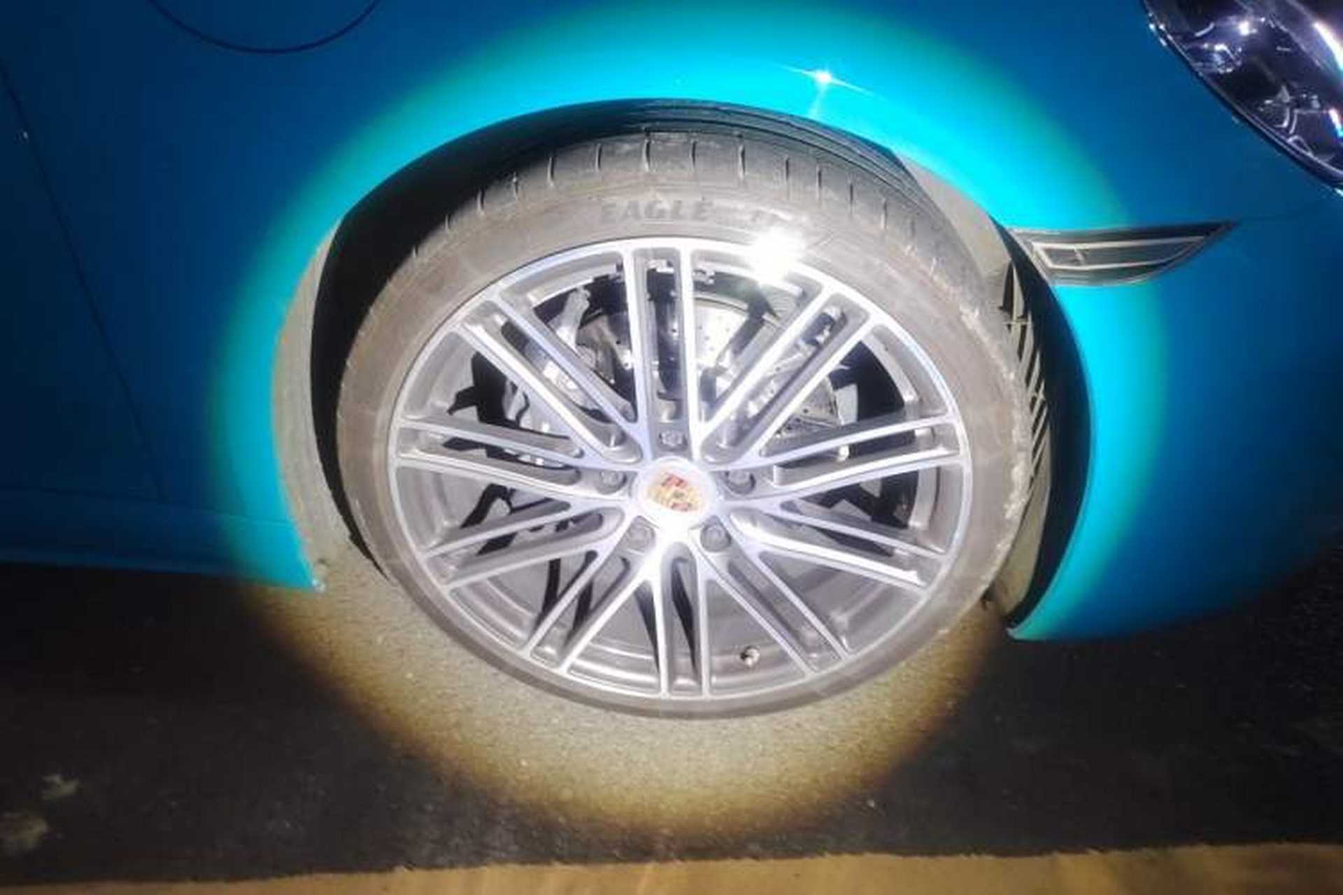 Used Porsche 718 2020 Boxster 2.0T Right Front Wheel Hub