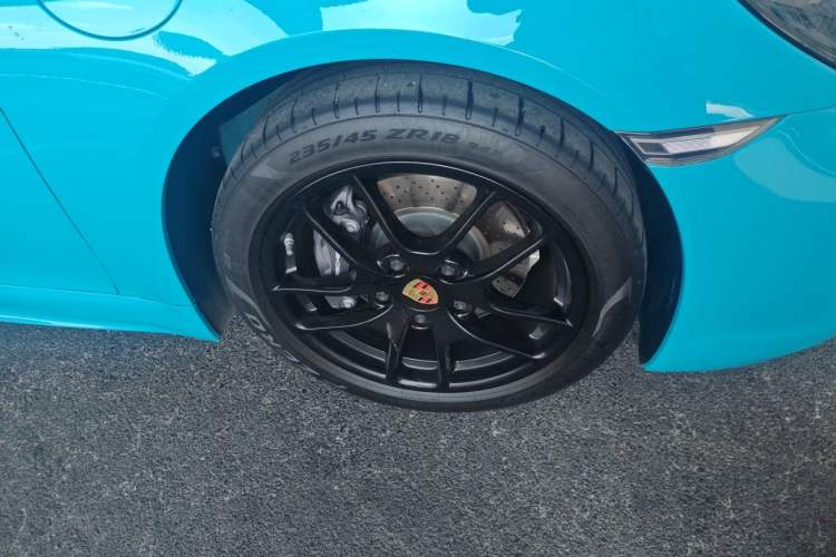 Used Porsche 718 2020 Cayman 2.0T Right Front Wheel Hub