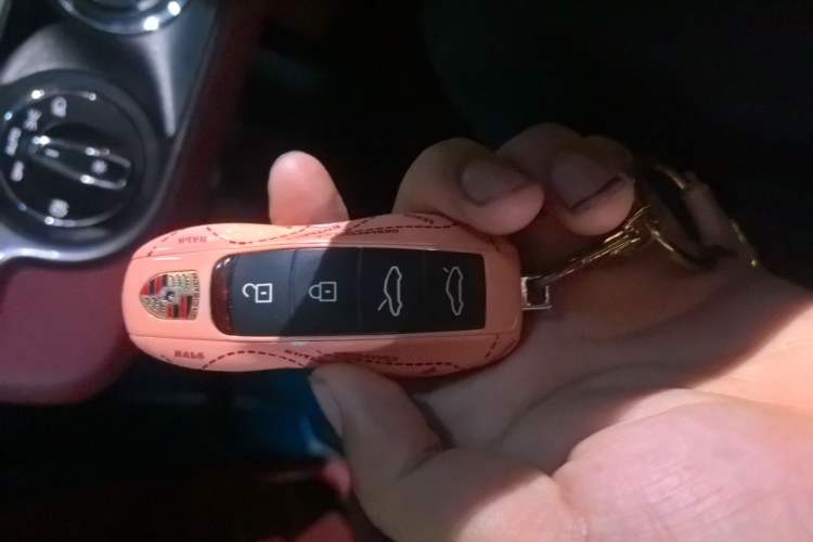 Used Porsche 718 2020 Boxster 2.0T Vehicle Key