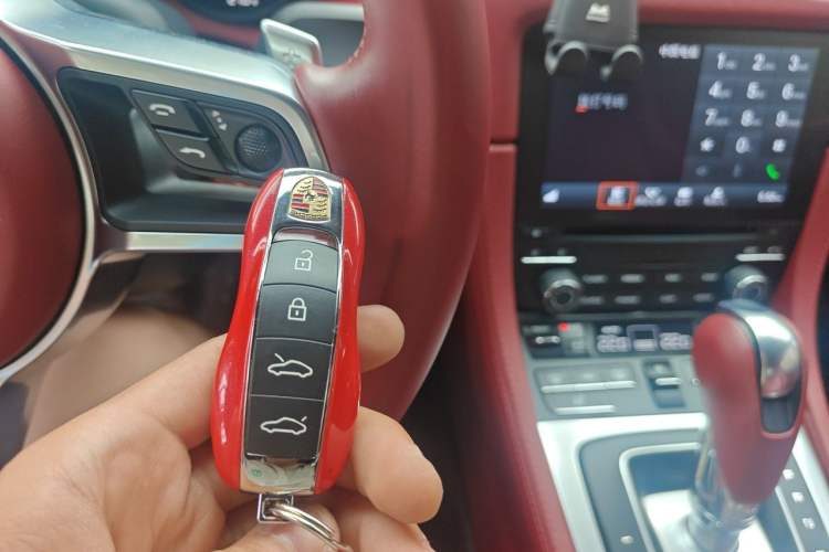 Used Porsche 718 2020 Cayman 2.0T Vehicle Key