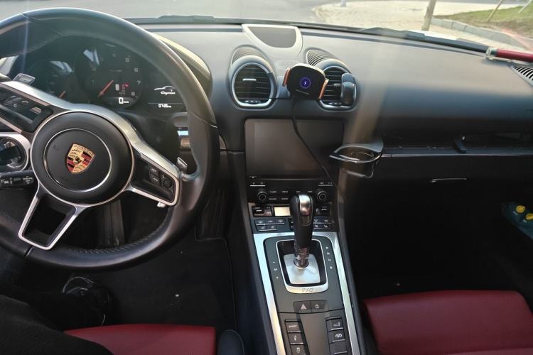 Used Porsche 718 2020 Cayman 2.0T Center Console