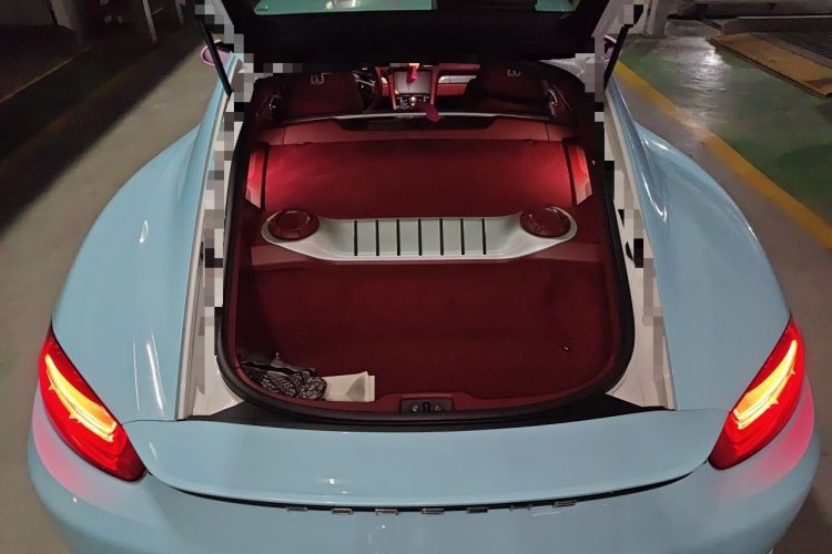 Used Porsche 718 2020 Cayman 2.0T Engine Bay