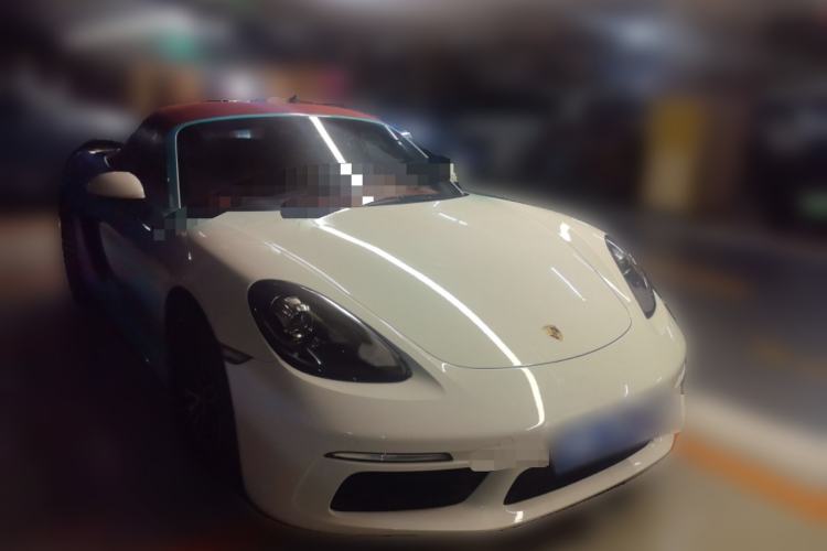 Used Porsche 718 2020 Boxster 2.0T Front Right 45 Deg