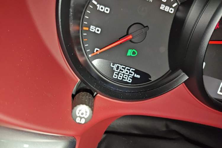 Used Porsche 718 2020 Cayman 2.0T Odometer Close Up