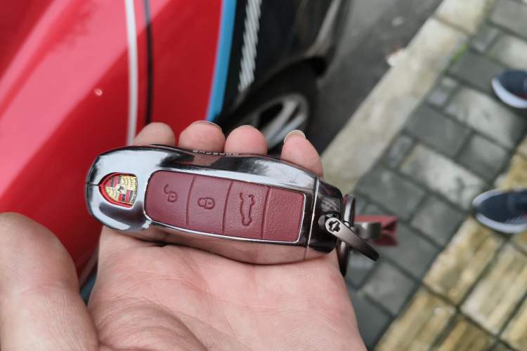 Used Porsche 718 2020 Cayman 2.0T Vehicle Key