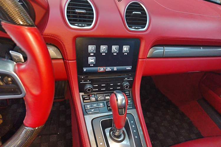 Used Porsche 718 2020 Cayman 2.0T Audio And AC Panel