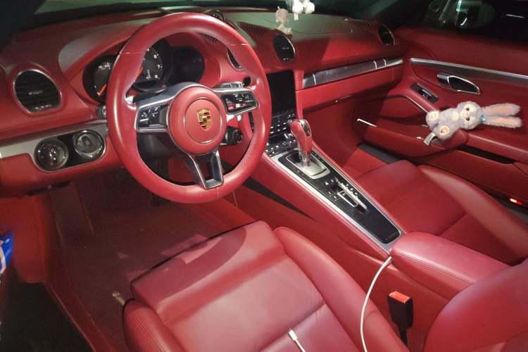 Used Porsche 718 2020 Boxster 2.0T Audio And AC Panel