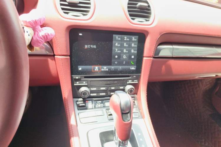 Used Porsche 718 2020 Cayman 2.0T Audio And AC Panel