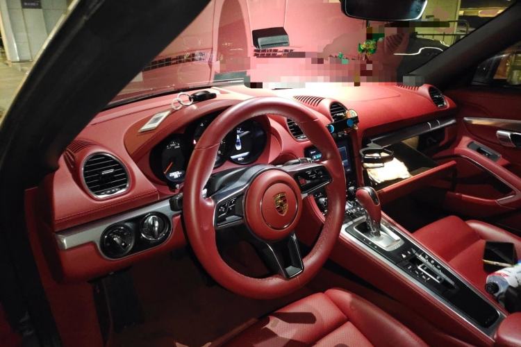 Used Porsche 718 2020 Boxster 2.0T Center Console